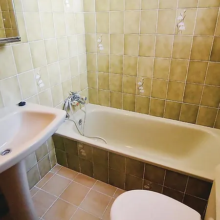 In With Wifi بيت للعطل